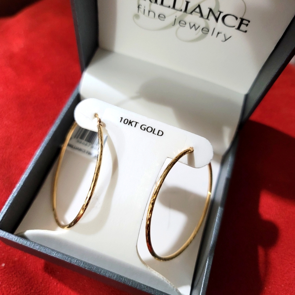 10kt gold hoop earrings